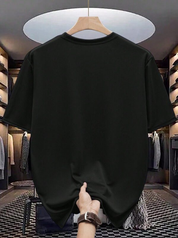 Manfinity Dauomo T-shirt décontracté à manches courtes col rond avec imprimé d'ours de dessin animé pour hommes, été – Image 8