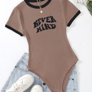 SHEIN MOOSTA Body graphique de slogan à bordure contrastante