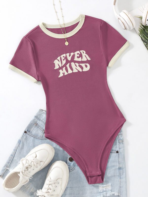 SHEIN MOOSTA Body graphique de slogan à bordure contrastante – Image 7