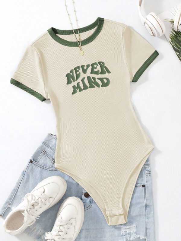 SHEIN MOOSTA Body graphique de slogan à bordure contrastante – Image 12