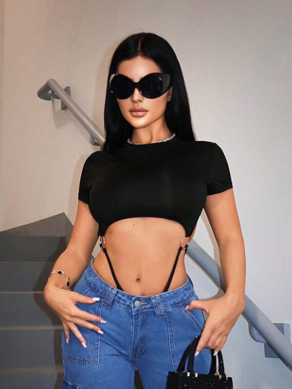 SHEIN SXY Body pour femmes sportif et décontracté, sexy et polyvalent, avec anneaux circulaires évidés pour l'été – Image 12