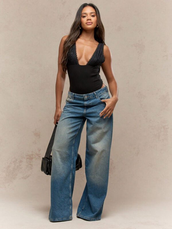 MISSGUIDED Body avec décolleté plongeant, détail de buste en dentelle et dos nu – Image 4