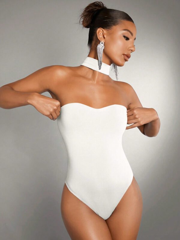 SHEIN BAE Body Ajusté À Collier Chic Et Couleurs Unies