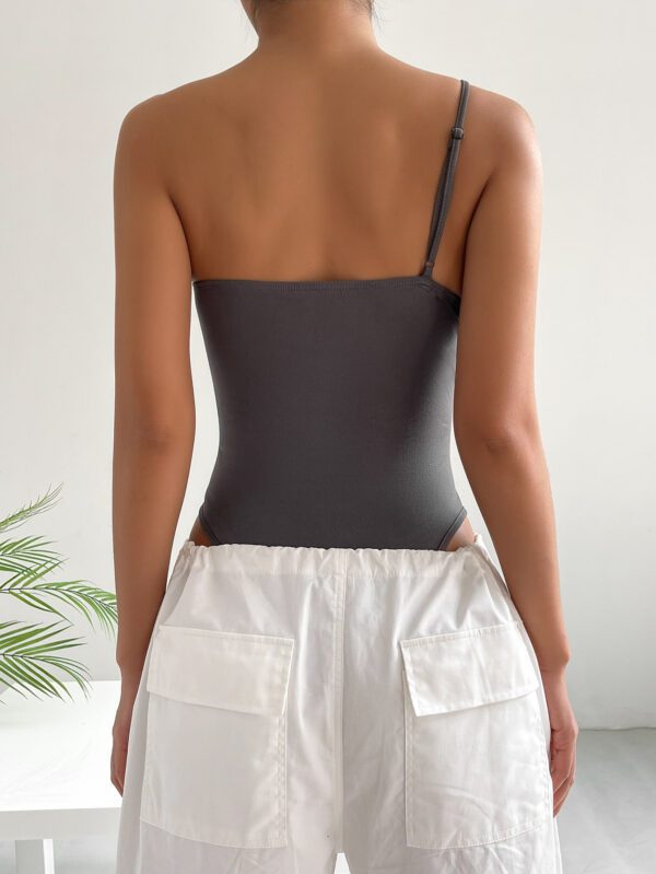 SHEIN EZwear Body unicolore asymétrique – Image 2