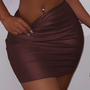 SHEIN Allurite Jupe mini sexy et cintrée en forme plissée avec revêtement argenté pour femmes