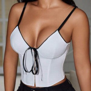 Haut de camï corseté avec ruban contrastant en nœud papillon à l'avant, corsage avec œillet y2k, encolure en V, rembourrage, forme le buste