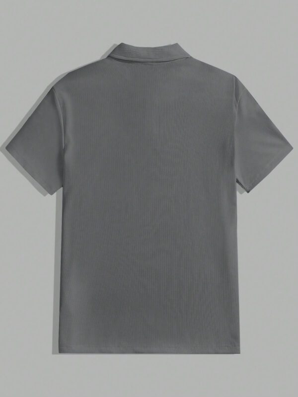 Manfinity UrbanChill Polo en maille décontracté à manches courtes avec boutons devant, couleur unie pour hommes – Image 5