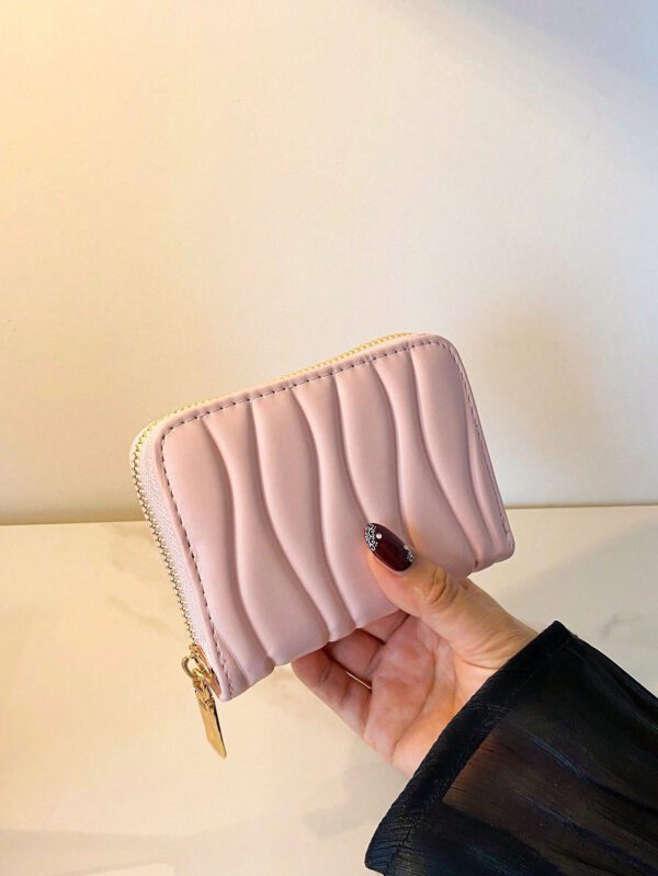 1 pièce Portefeuille court en cuir PU à motif vague, portefeuille court , parfait pour une utilisation quotidienne, les rendez-vous et les cadeaux. Léger et portable. Porte-cartes pour femmes cols blancs, pour les vacances, l'anniversaire, les cadeaux. Accessoire de sac à main décontracté, rose vif, porte-cartes, porte-cartes d', porte-cartes de crédit, porte-cartes pour femmes – Image 6