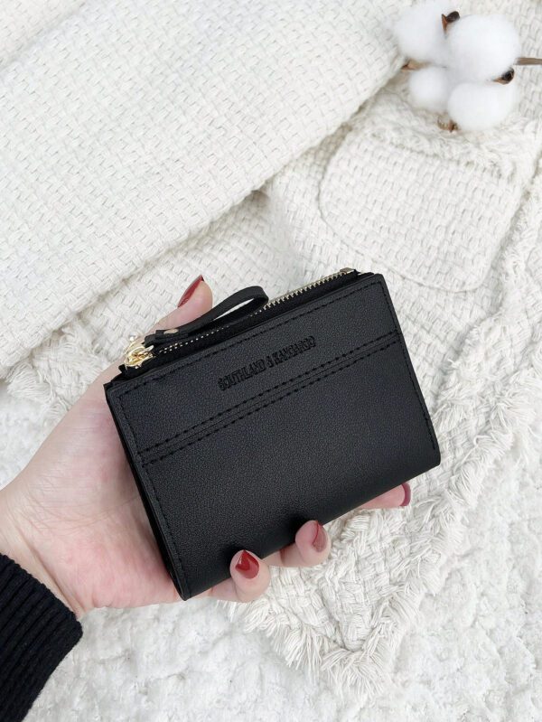 SOUTHLAND&KANGAROO Portefeuille pliant avec détail de lettres noires, petit portefeuille, petit porte-monnaie biface fin, portefeuille pour femme léger et portable, étui pour cartes de crédit et clés, portefeuille court mignon et tendance. Cadeau d'anniversaire, cadeau d'anniversaire, cadeau pour couple, cadeau pour femme, cadeau pour fille, cadeau pour dame, fournitures scolaires, sac de retour à l'école, cadeau pour entreprise, décontracté pour les affaires