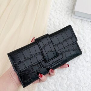 Portefeuille long plié pour femme avec relief crocodile, léger et moderne, avec emplacements pour cartes de crédit, cartes d'identité, argent et billets, idéal pour les affaires occasionnelles, les cadeaux pour les enseignants, les travailleurs, les voyages de travail et de vacances, les femmes de bureau, les vacances, les cadeaux et les fournitures scolaires pour les femmes, les cadeaux pour les petites amies et les enseignants à l'occasion de la rentrée des classes
