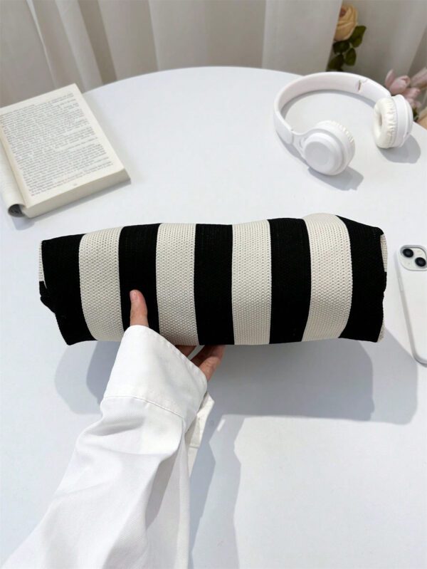 Pochette élégante rayée et bicolore BAIZE - grande et polyvalente, idéale pour un usage quotidien et toutes les occasions, cadeaux de Noël – Image 8