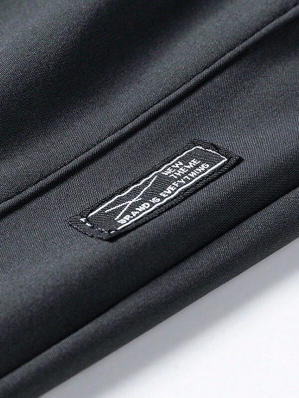 Pantalon pour hommes avec cordon de serrage à la taille et poches zippées, design – Image 11