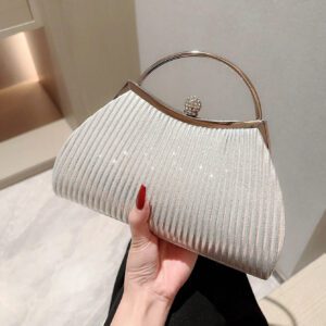 Sac À Main Avec Chaîne Métallique Plissée À Paillettes, Texture Élégante Du Cadre En Tissu Et Sac À Main De Dîner Classique Pour Soirée