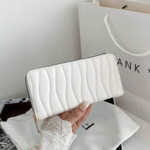 Porte-monnaie long, délicat et à la mode, mince et portable, pour la paperasse et l'argent, pour les femmes blanches-collars, les étudiantes et les employées de bureau, qui convient pour les voyages d'affaires et bureau, comme cadeau d'anniversaire, pour la fête de la Saint-Valentin ou toute occasion d'affaires ou décontractée.