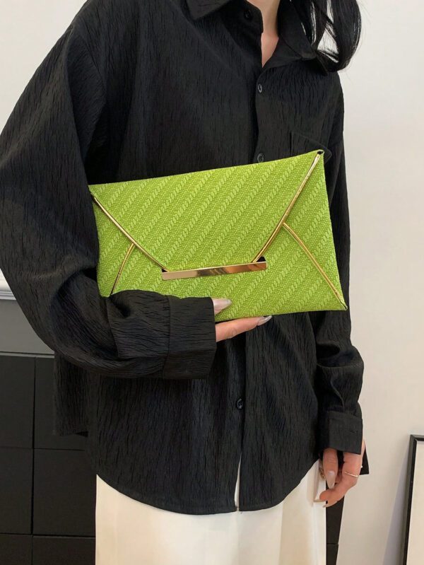 Nouvelles femmes 2023 Sac de soirée enveloppe à motif crocodile, texture haut de gamme, impopulaire, sac d"aisselle ultramince de grande capacité, sac à main à blocs de couleur – Image 6