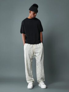 SUMWON Pantalon avec bandes slim fit à enfiler – Image 2