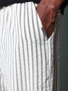 SUMWON Pantalon avec bandes slim fit à enfiler – Image 7