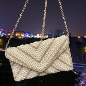 Sac de soirée avec embellissements en faux perles et cristaux, avec chaîne et sangle en PU, style enveloppe élégant mini sac de soirée, convient pour les fêtes et événements, s'assortissant parfaitement aux robes de fête pour femmes