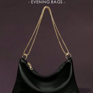 Sac de soirée carré lié en anneau satin, léger et casual. Sac de dîner glamour, élégant et raffiné. Parfait pour la fête, la femme, la mariée. Idéal pour une soirée, un dîner, un banquet. Sac parfait pour une fête, un mariage, un bal de promo. Se coordonne avec une robe de fête, de soirée et une robe pailletée
