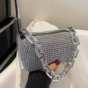 Sac seau décoré de strass, style affaires casual, design à cordon coulissant mini. Sac transparent avec perles, sac de soirée glamour, élégant, raffiné, luxe discret avec strass pour fête, femme, mariée. Parfait pour soirée, dîner/banquet, tenue de fête de Noël
