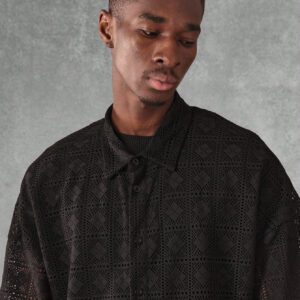 SUMWON Chemise à manches courtes avec dentelle au crochet, coupe regular