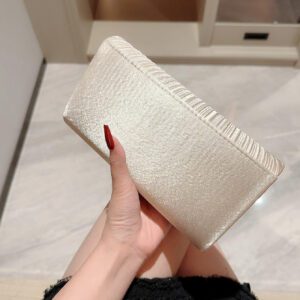 Sac seau léger et décontracté, style affaires avec décoration de strass. Design à cordon coulissant. Sac transparent tendance, sac à perles, sac de soirée élégant et raffiné. Luxe discret avec strass, parfait pour les fêtes, les femmes, les mariées. Idéal pour les fêtes, les dîners/banquets, les tenues de Noël