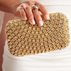 SHEIN Belle Sac seau décoré de strass, style décontracté chic, conception à cordon coulissant, mini. Sac transparent avec perles. Sac de soirée élégant et raffiné. Un luxe discret avec des strass, parfait pour les fêtes, les dîners, les fêtes de Noël, la Saint-Valentin. Idéal pour les femmes, les jeunes filles, les mariées.