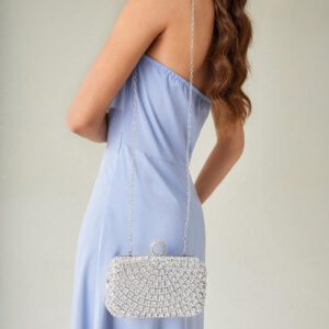 SHEIN Belle Sac seau décoré de strass, style décontracté chic, conception à cordon coulissant, mini. Sac transparent avec perles. Sac de soirée élégant et raffiné. Un luxe discret avec des strass, parfait pour les fêtes, les dîners, les fêtes de Noël, la Saint-Valentin. Idéal pour les femmes, les jeunes filles, les mariées.