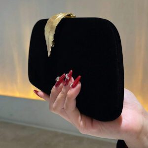 Sac de seau à décoration de strass, de style professionnel décontracté, léger, de conception à cordon coulissant. Sac transparent aux faux perles. Sac de soirée, de dîner, glamour, élégant, raffiné, de luxe discret aux strass, parfait pour les soirées, les dîners/banquets, les tenues de fête de Noël. Convient aux femmes, aux jeunes filles, aux mariées.