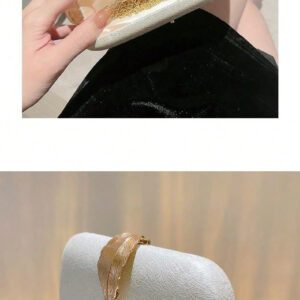 Sac de seau à décoration de strass, de style professionnel décontracté, léger, de conception à cordon coulissant. Sac transparent aux faux perles. Sac de soirée, de dîner, glamour, élégant, raffiné, de luxe discret aux strass, parfait pour les soirées, les dîners/banquets, les tenues de fête de Noël. Convient aux femmes, aux jeunes filles, aux mariées.