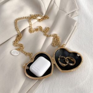 Sac à dos à la mode avec chaîne et mini sac de soirée en forme de cœur. Les meilleurs cadeaux de Saint-Valentin pour petite amie, femme et femme. Parfait pour le shopping, la Saint-Valentin au quotidien, sac à main à la mode en forme de cœur, parfaitement assorti à la robe de Saint-Valentin
