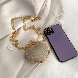 Sac à dos à la mode avec chaîne et mini sac de soirée en forme de cœur. Les meilleurs cadeaux de Saint-Valentin pour petite amie, femme et femme. Parfait pour le shopping, la Saint-Valentin au quotidien, sac à main à la mode en forme de cœur, parfaitement assorti à la robe de Saint-Valentin