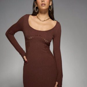 MISSGUIDED Robe moulante mini à col bénitier et manches longues, vêtement d'hiver