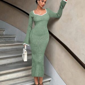 SHEIN Robe à encolure en forme de cœur, manches raglan avec liens de contraste