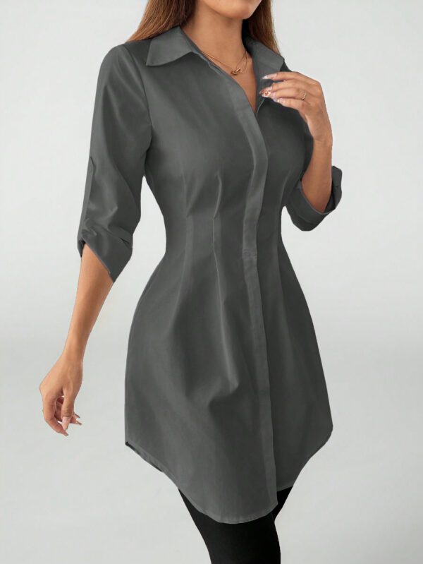 SHEIN PETITE Robe chemise décontractée unie à manches retroussées avec boutons devant – Image 9