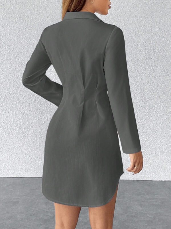 SHEIN PETITE Robe chemise décontractée unie à manches retroussées avec boutons devant – Image 10