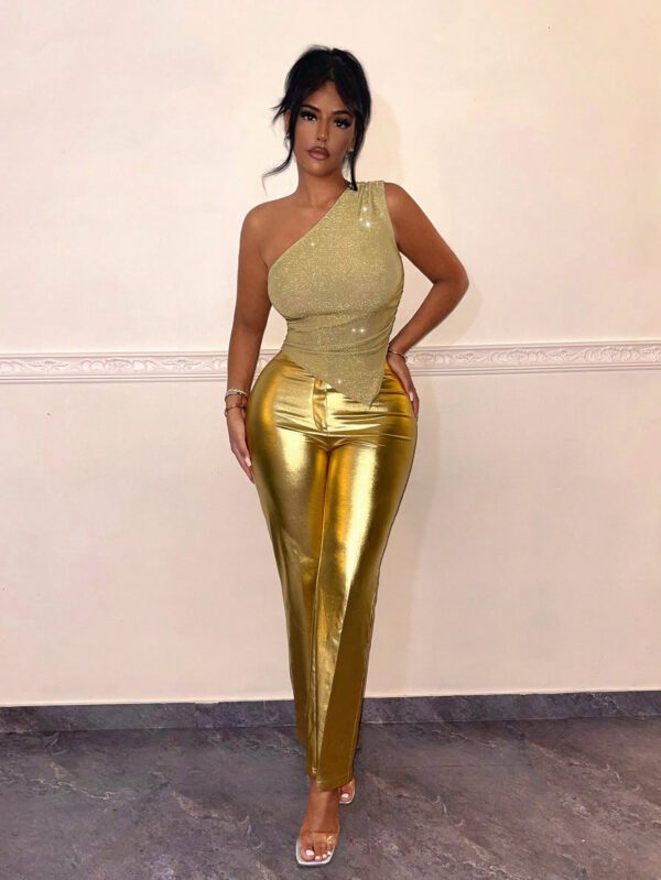 SHEIN SXY Haut Asymétrique De Nouvel An Scintillant À Une Épaule Avec Ourlet Asymétrique – Image 4