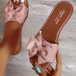 Sandales plates d'été avec nœud, ouvertes, confortables et faciles à enfiler. Parfaites pour la plage, les sorties, les voyages et la Saint-Valentin