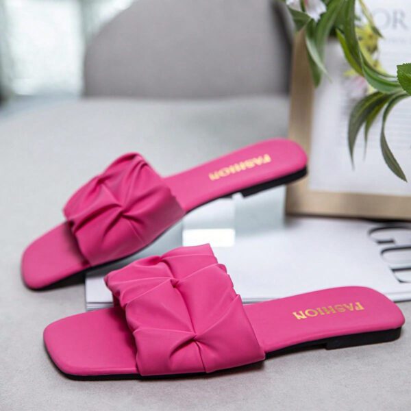 Sandales plates pour femmes avec bout carré, bague d'orteil, vamp plissé, antidérapant, chaussures décontractées de plage extérieure pour vacances – Image 10