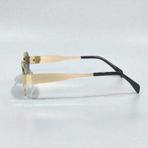 Lunettes décoratives ovales vintage pour femmes, avec monture métallique fine. Lunettes de mode décoratives pour femmes, accessoires de plage.