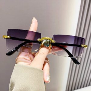 Lunettes de soleil rectangulaires sans monture rétro, en plastique, style classique mode unisexe pour l'extérieur, les voyages, la plage, les vacances. Lunettes de soleil de protection UV. Accessoires de plage pour femmes.