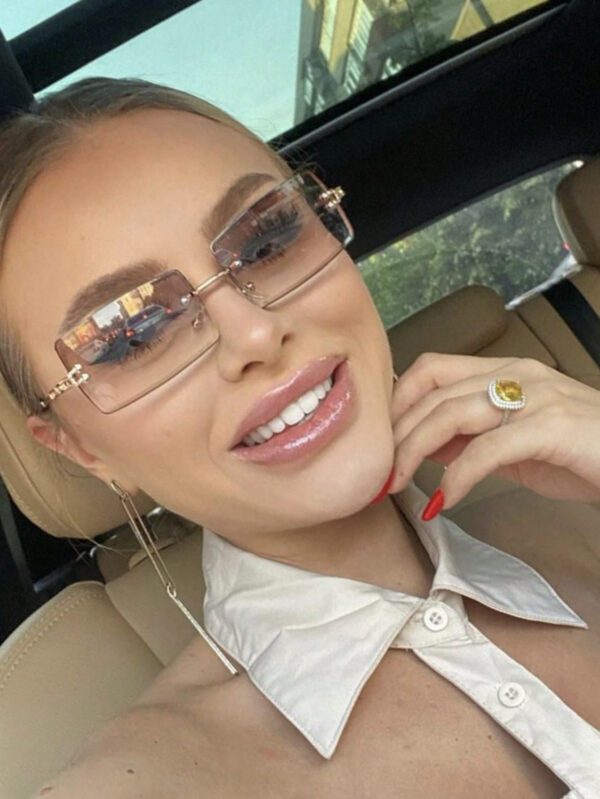 1 pièce Lunettes de mode rectangulaires sans monture, colorées déégradé métallique. Convient pour un usage extérieur et les voyages. Accessoire de plage pour femmes. Lunettes de soleil tendance, basiques pour les tenues d'automne-hiver pour femmes. Cadeaux pour le bureau et la tenue casual – Image 3