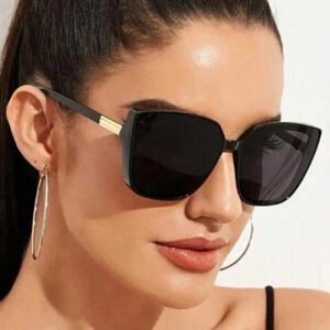 1 paire de lunettes de mode pour femmes, convenant à une utilisation quotidienne. Accessoires de plage pour femmes. Lunettes tendance, basiques pour les tenues femmes automne-hiver. Cadeaux pour une tenue casual d'affaires