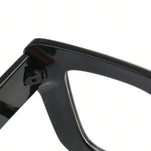 Lunettes carrées de grande taille pour femmes avec monture de lunettes pour la photographie de rue. Accessoires de décoration pour les yeux avec des verres transparents. Accessoires de lunettes pour femmes