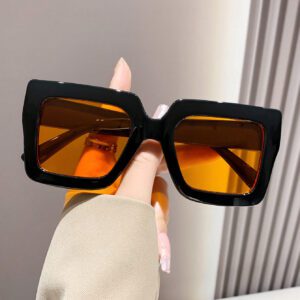 Lunettes de soleil vintage surdimensionnées à monture carrée en plastique, lunettes de soleil unisexes mode classique pour l'extérieur, les voyages, la plage, protection UV. Accessoires de plage pour femmes. Lunettes de soleil, lunettes de soleil de base, convenant aux pulls, jeans, survêtements, sweats à capuche, vestes, robes et chemises à manches longues.