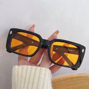 1 pièce Lunettes de soleil carrées à petites montures pour femmes, à la mode, de couleur orange, résistantes aux UV, accessoires de plage pour femmes. Lunettes de soleil parfaites pour les sweaters, jeans, pantalons de survêtement, hoodies, vestes, robes et chemises à manches longues. Idéal pour la Saint-Valentin