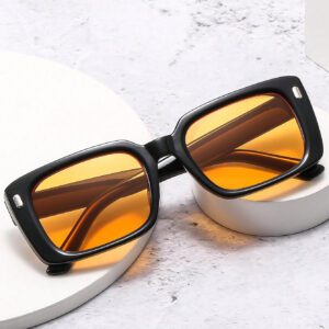 1 pièce Lunettes de soleil carrées à petites montures pour femmes, à la mode, de couleur orange, résistantes aux UV, accessoires de plage pour femmes. Lunettes de soleil parfaites pour les sweaters, jeans, pantalons de survêtement, hoodies, vestes, robes et chemises à manches longues. Idéal pour la Saint-Valentin