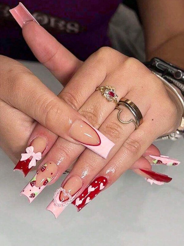 24 pièces Faux ongles de luxe extra longs de forme carrée avec design 3D de papillon doré et strass. Fournitures de faux ongles de couleur champagne chaude pour couvrir complètement les ongles des femmes et des filles pour les fêtes et la danse. Facile à appliquer et à retirer – Image 14