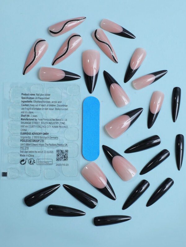 24 pièces Faux ongles longs en forme de stilettos avec bout français noir, rayures noires et décorations pailletées. Faux ongles de haute qualité pour femmes et filles – Image 4