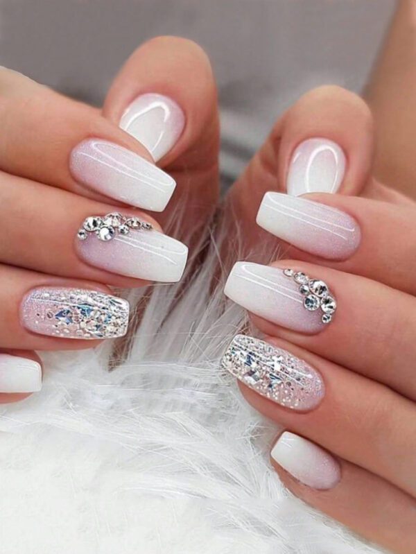 24 pièces Faux ongles avec décor en strass en forme de cercueil long & 1 pièce feuille de ruban adhésif & 1 pièce lime à ongles Kit de manucure press-on avec gel à paillettes, fournitures pour ongles